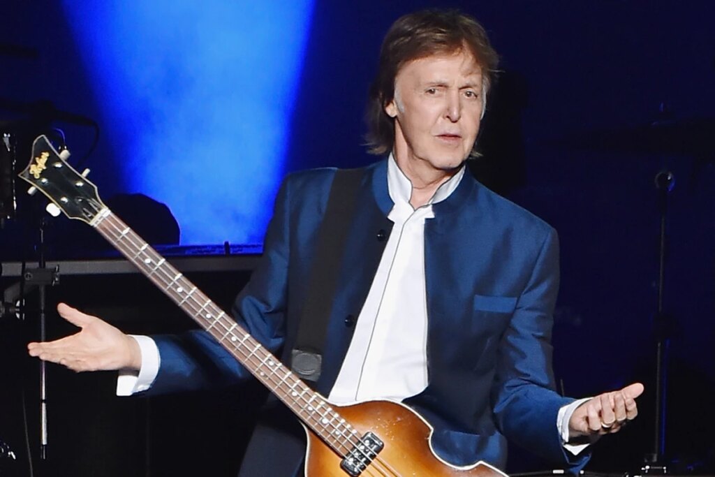 Did Paul McCartney Ban This ‘Unflattering’ Duvet Paintings?