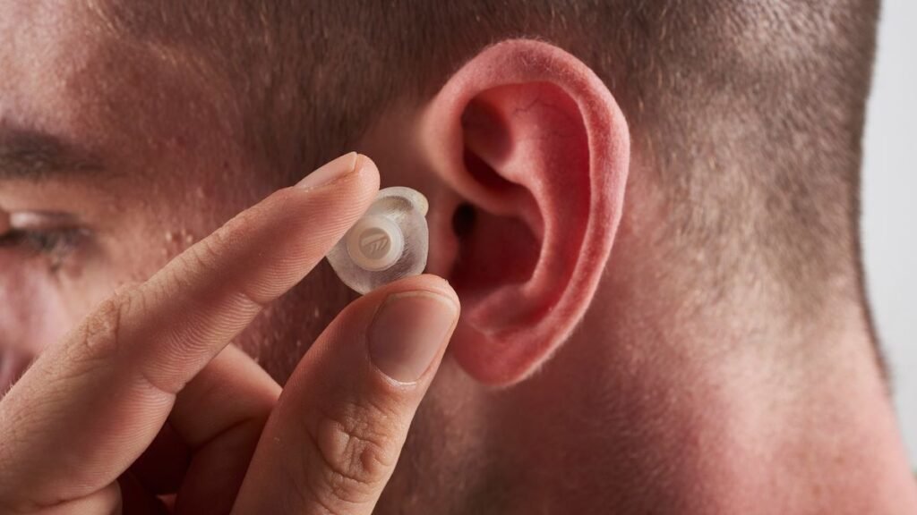 Can dressed in earplugs harm my ears?