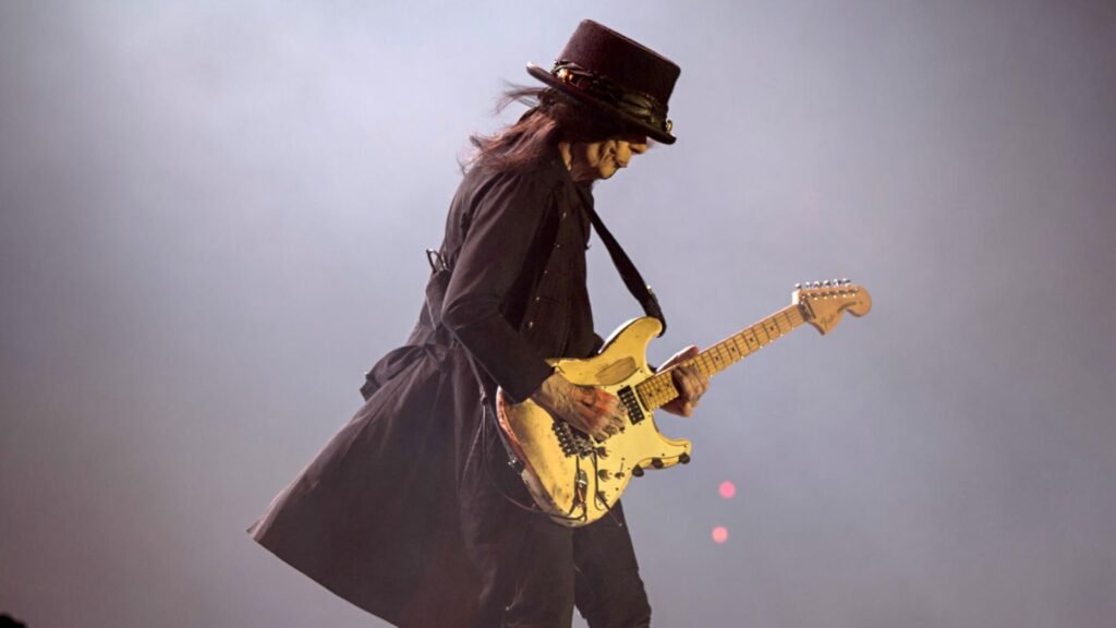 What Is The Web Price of Mick Mars? A Nearer Glance