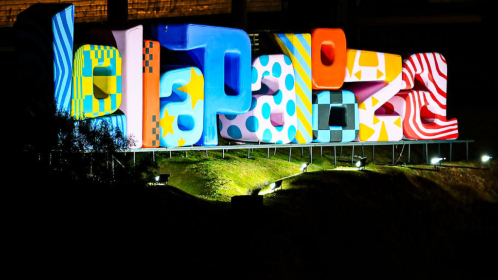 Watch trailer for brand spanking new Lollapalooza documentary Lolla