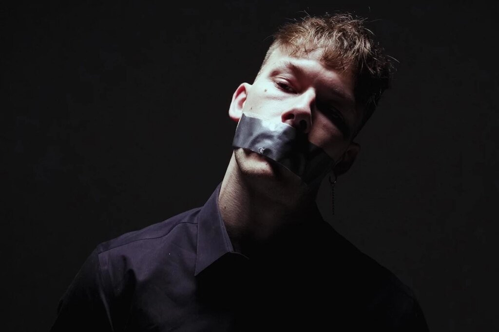 Mike’s Useless Stocks Inspiration In the back of Wild New Tune Video Mike’s Useless Stocks Inspiration In the back of Wild New Tune Video