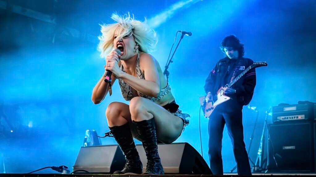 Amyl and The Sniffers divulge UK and Ecu excursion plans, percentage defiant new unmarried calling out jealous and judgemental “40-year-old metalheads”