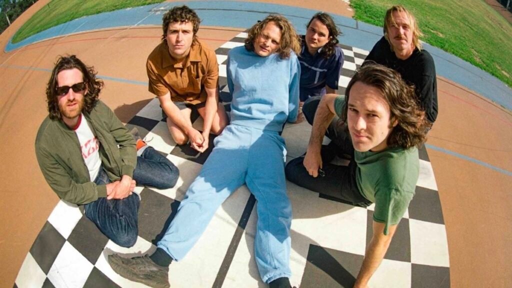 “OMG! Pack ur baggage cuz we’re happening vacay.” King Gizzard & The Lizard Wizard announce Europe Residency dates