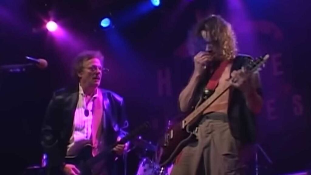 Watch Eddie Van Halen and Leslie West jamming on the Area Of Blues in 2002