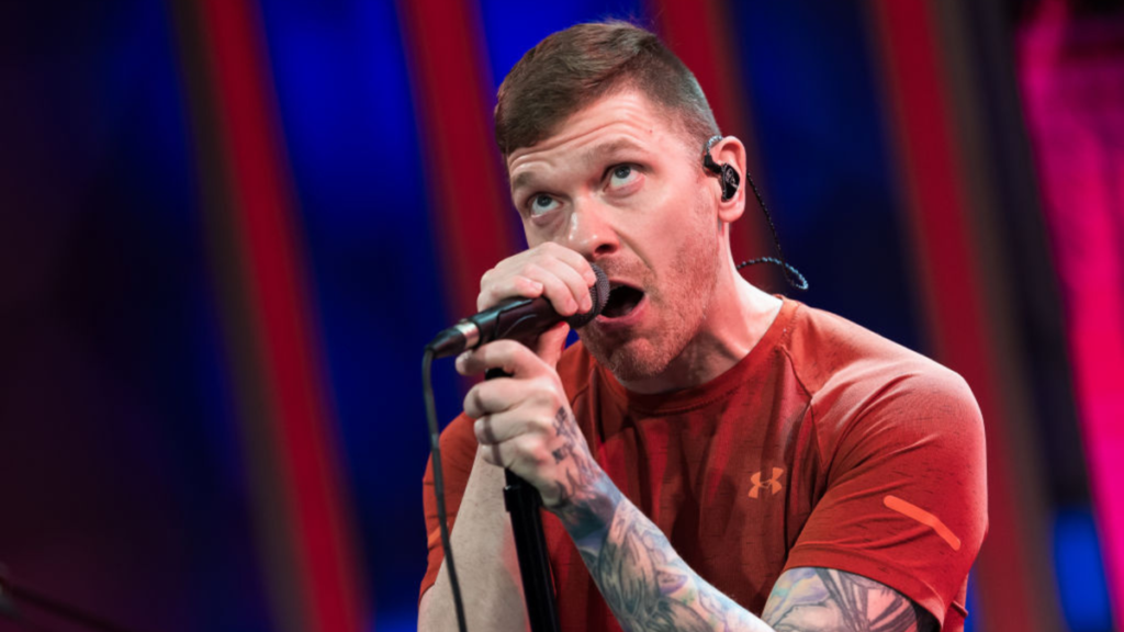 Shinedown frontman Brent Smith says he has noticed tune “remedy most cancers”
