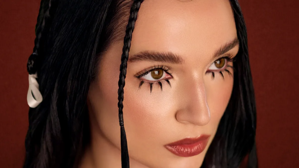 Poppy drops gnarly new Madonna-inspired pop-metal rager No Approach Out