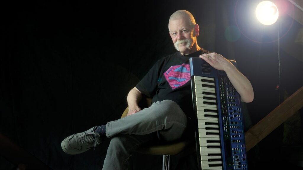 Steve Hackett visitors on upcoming Nick Magnus album Steve Hackett visitors on upcoming Nick Magnus album