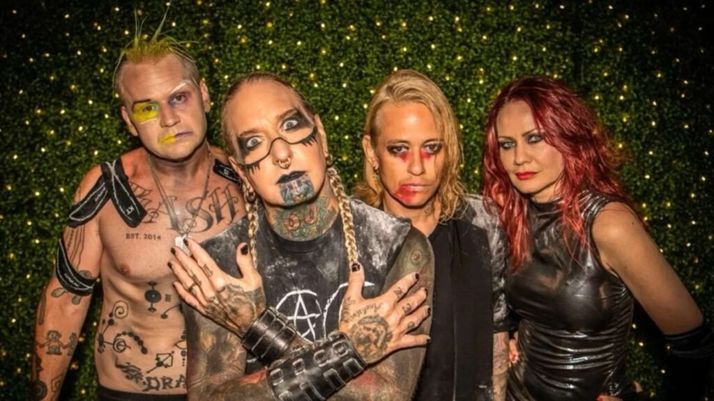COAL CHAMBER Pulls Plug On ‘Fiend For The Fanatics’ Excursion As DEZ FAFARA Prioritizes Well being